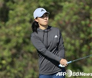 다니엘 강, LPGA 개막전 첫날 단독 선두..전인지 공동 10위