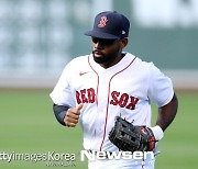 'TOR 행' 스프링어 공백, JBJ로? MLB.com "휴스턴에 필요해"