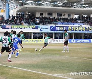 경남 통영에서 'KBS N 1·2학년 대학축구대회' 개막