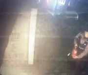 부산경찰, 순찰 중 건물 화재 보고 30초 만에 진화