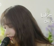 수지, 자작곡 'Oh, Lover' 선공개..청초한 미모+청아한 음색