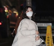 (여자)아이들 수진,'밤바람이 쌀쌀해요' [사진]