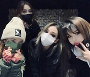 2NE1 CL→박봄, 완전체 회동..재결합 기대감↑ [DAY컷]