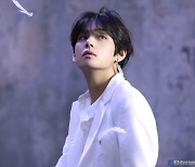 방탄소년단 뷔가 전한 위로와 행복, 자작곡 '스노우 플라워' 유튜브 2000만뷰 돌파..'뜨거운 사랑'