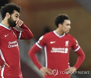 '흔들리는' 리버풀, 하위권 번리에 0-1 패배..'안방 불패' 무색