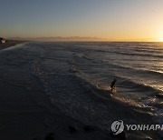SOUTH AFRICA CORONAVIRUS PANDEMIC CLOSED BEACHES PHOTO SET
