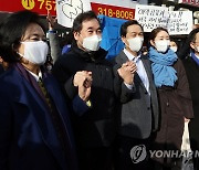 남대문시장 방문한 이낙연과 우상호-박영선
