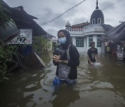 올해만 지진·홍수 201건, 인니 '잔인한 1월'.. 기후변화의 역습