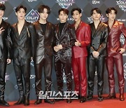 갓세븐, APAN 뮤직어워즈 톱10 "아가새 덕분"