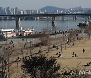 '날씨 좋다' 북적이는 한강공원