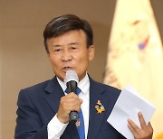 광복회, 추미애에 '독립운동가 최재형상' 수여키로..일각서 논란