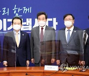 당정 손실보상 제도화 논의에 홍남기 불참.."몸살감기..갈등 아냐"(종합)