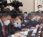 [포토]박범계, '검사, 인권보호관으로 거듭나야 검찰개혁 마침표'