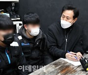 [포토]오세훈 전 시장, '배달업체 라이더 고충 청취'