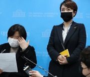 [사설]김종철 정의당 대표 성추행이 던진 충격과 의미