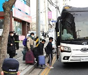 코로나19 신규확진 437명..대전 종교교육 시설서 120여명 집단 감염