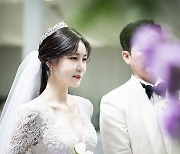 이태영 결혼식 현장 공개..우아한 웨딩 드레스 자태