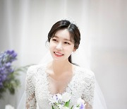 이태영, 11살 연상 사업가와 결혼..본식 화보 공개