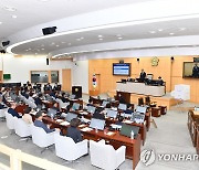 여수시의회 재난지원금 의결.."4인 가구 기준 100만원 지급"