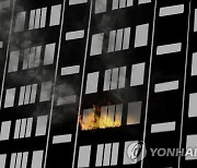 전남 순천 아파트에서 불..1명 추락