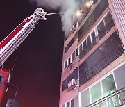 순천서 아파트 화재..1명 사망