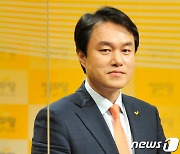 '김종철 강제추행' 검찰에 고발돼 "사퇴로 끝날 일 아냐"