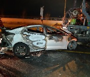 "무서웠지만 사람 살린다는 생각 뿐" 불타는 차량서 탑승자 구한 인천 시민