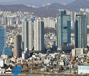 '내 집 마련 포기' 서포자의 눈물.."지난해 서울서 165만명 짐 쌌다"