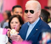 "바이든, 초코칩 아이스크림 좋아해"..백악관 대변인, 국민들과 질의응답