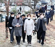 <포토> 은마아파트 방문한 나경원 전 의원