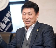[총장에게 듣는다]이동훈 서울과기대 총장 "사회와 기업이 선호하는 대학"