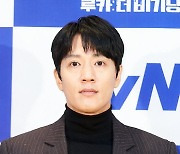 '루카' 김래원 "장르물 대가들 덕분 판타지물 두려움 극복"