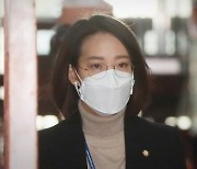 '김종철 성추행' 수사 착수..경찰 "피해자 의사 확인하겠다"