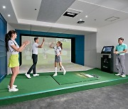 [Eye on Business] The story behind Korea's 'screen golf'