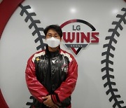 LG, KBO 리그 최초로 스트렝스 코치로 스티브 홍 영입---2군 및 신인, 재활선수 대상으로 운동처방
