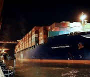 [비즈&] HMM, 미주 이어 유럽 노선에도 첫 임시선박 투입 外