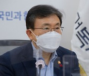 복지부 장관도 2주 격리..관가 코로나19 비상