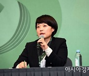 네이버 3년 만에 영업익 1조원 돌파..신사업 '훨훨'(상보)