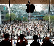 중국서 아이폰 인기몰이.. 애플, 분기 매출 1000억달러 돌파