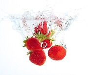 딸기·포도·사과.. 효과적인 과일·채소 세척법