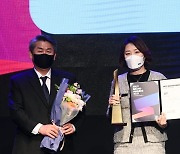 [포토] MBC '구해줘! 홈즈', '2021 대한민국 퍼스트브랜드 대상' 집예능 프로그램 부문 수상