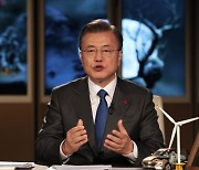 강경화·블링컨 첫 통화.. '북핵' vs '한·미·일' 방점 달랐다