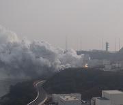 '韓 발사체 누리호', 75톤 엔진 클러스터링 첫 연소시험 성공