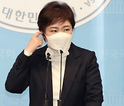 "부산 선거 매달 수억원 든다..불법 정치자금, 공짜겠냐"