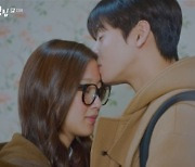 '여신강림' 문가영, 민낯으로 등교..♥차은우와 이마 키스 [전일야화]