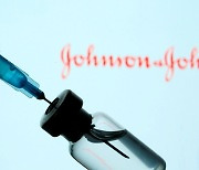 한국이 구매한 J&J 백신, 예방효과 '66%'