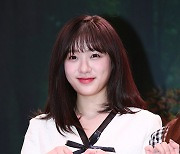 [bnt포토] 에이프릴 진솔 'vr기기를 가방처럼~'