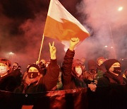 폴란드 '기형아도 낙태 금지' 결정.. 국가 전역에서 반대 시위 물결