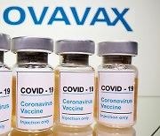 노바백스 백신 시험서 남아공 변이바이러스 '재감염' 위험 확인
