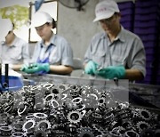 日 기업들, 올해도 베트남 생산 확대 선언 [KVINA]